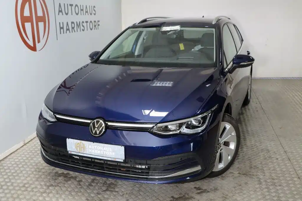 296 Volkswagen Golf VIII 34 296 Volkswagen Golf VIII Variant Style HeadUp Standheizung Navigation Matrix