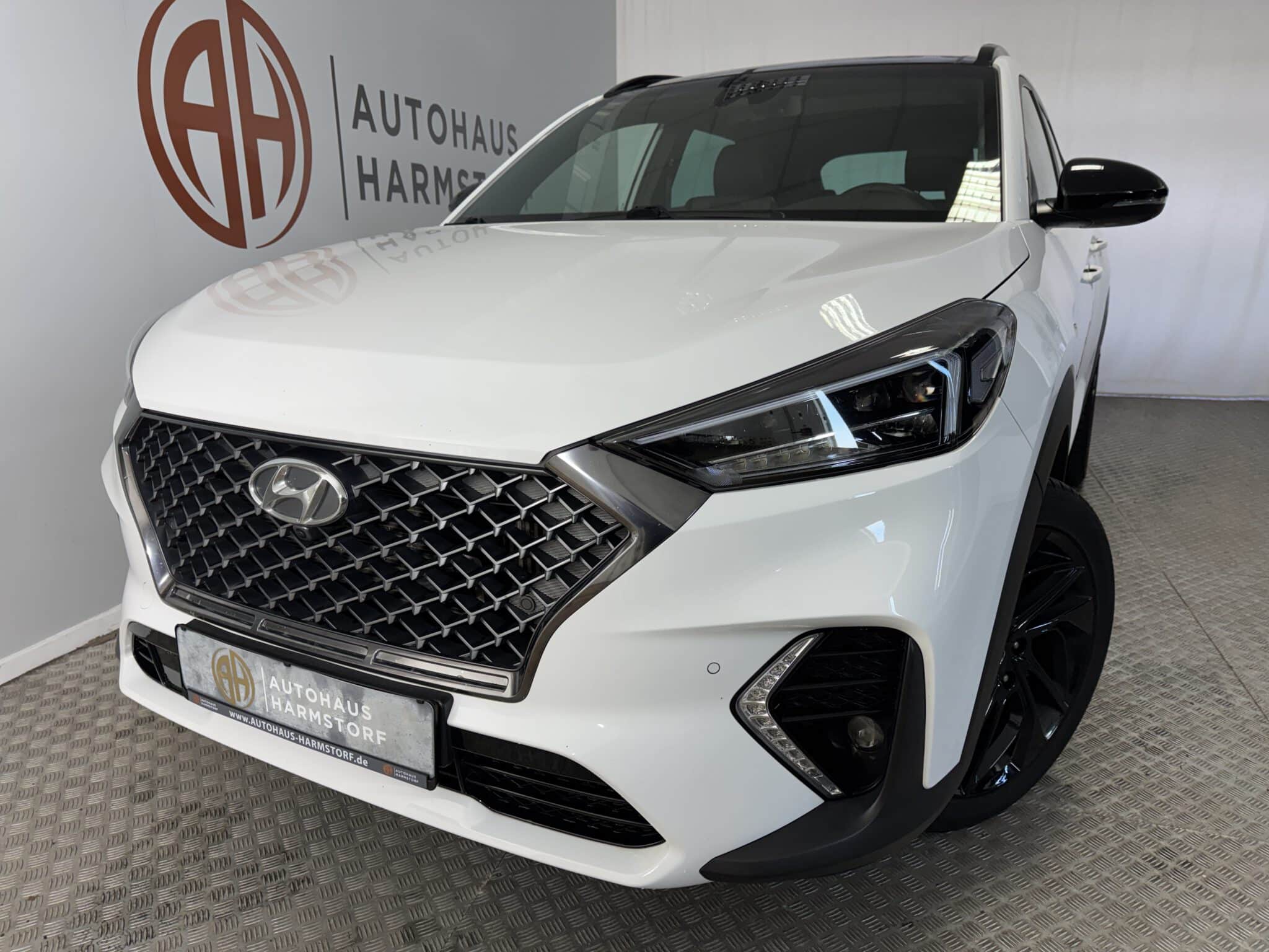 Nr. 49 Hyundai Tucson N-Line 2 WD LED Kamera Panodach - Weiß