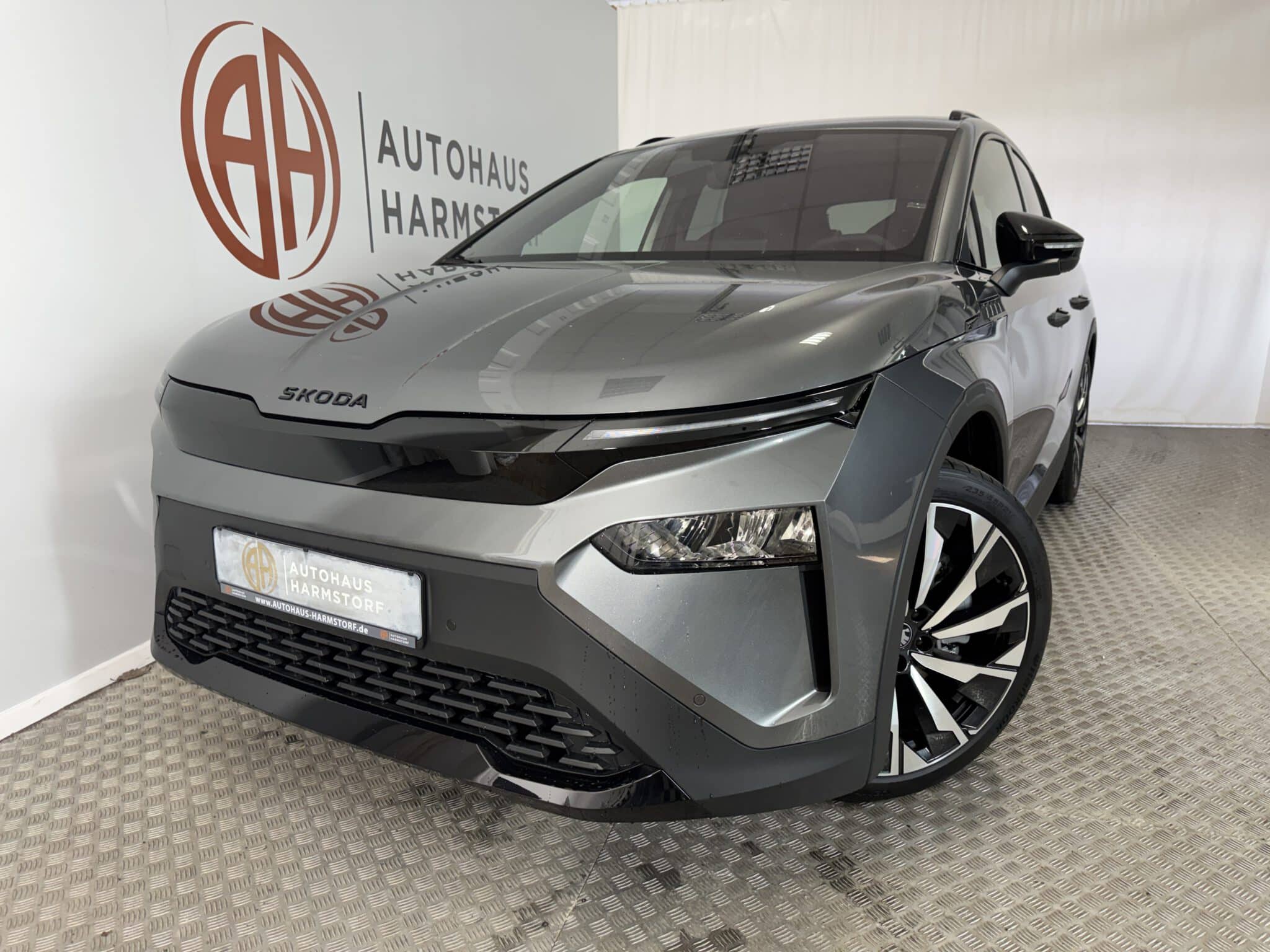 Nr. 117 Skoda Elroq 85 Sportline Wärmepumpe AHK 21 Zoll - Graphite Gray