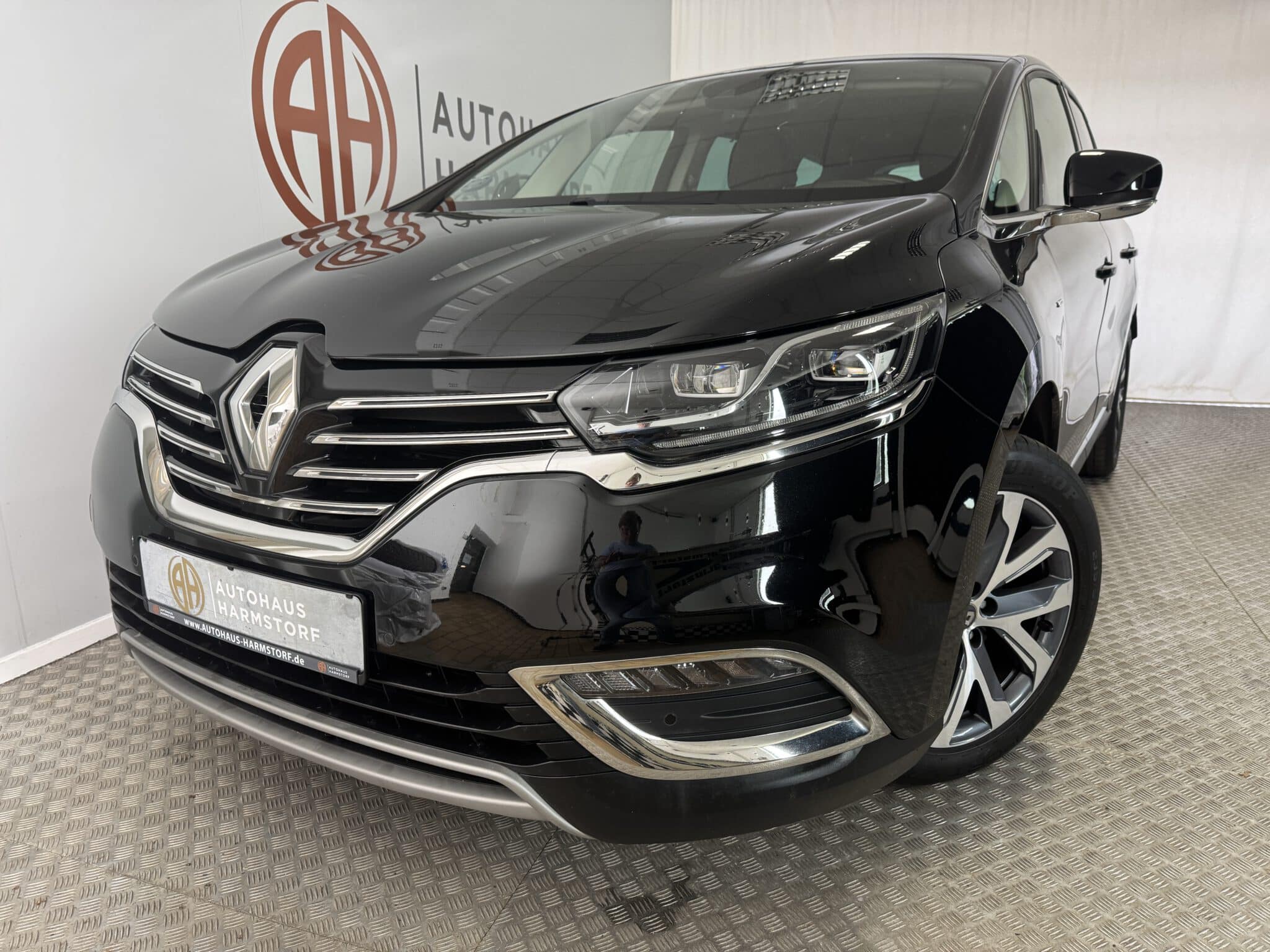 Nr. 234 Renault Espace V Limited AHK LED Navi Pano - Schwarz