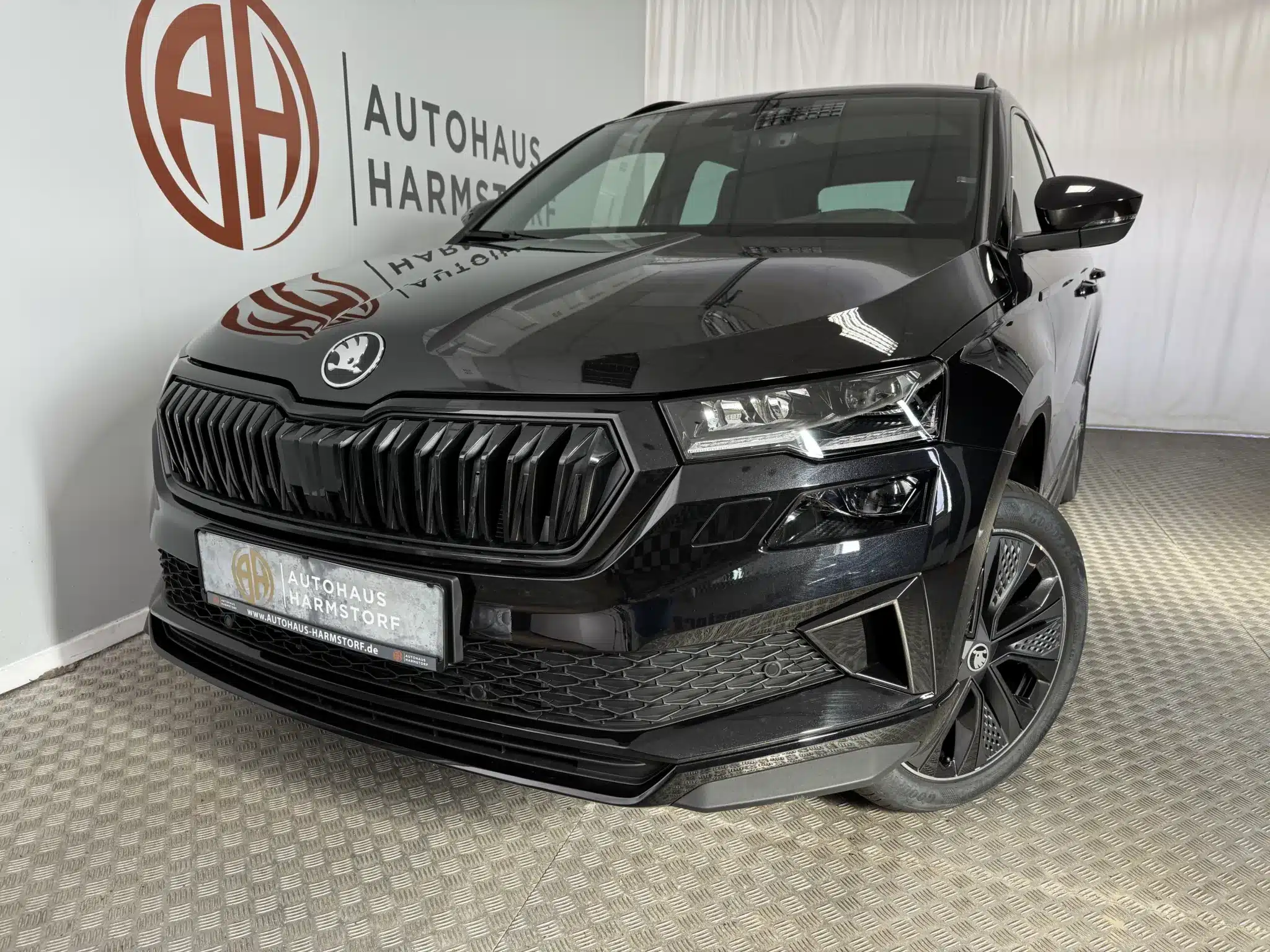 Skoda Karoq Sportline 1.5 150PS (2026) 35.775 € 7 Skoda Karoq Sportline 1.5 150PS (2026) 35.775 €