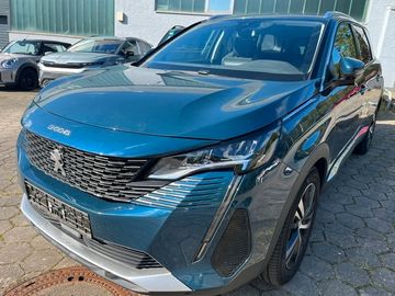 Peugeot 5008 Allure Pack (2021) 131PS, 22.790€